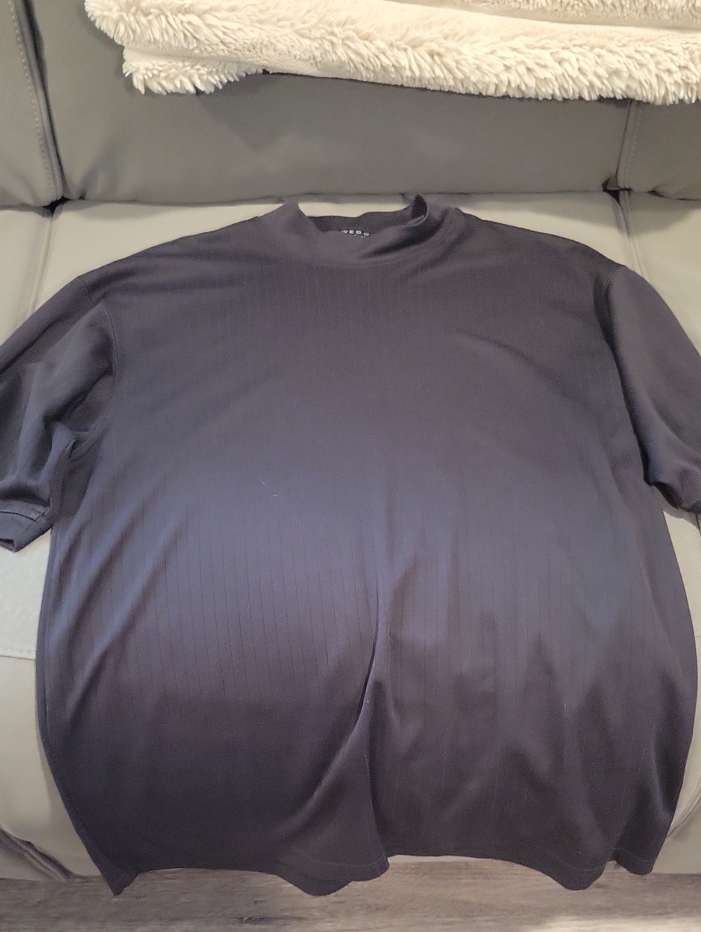 Mens Black Short Sleeve Tee - Minimal Ribbed Design